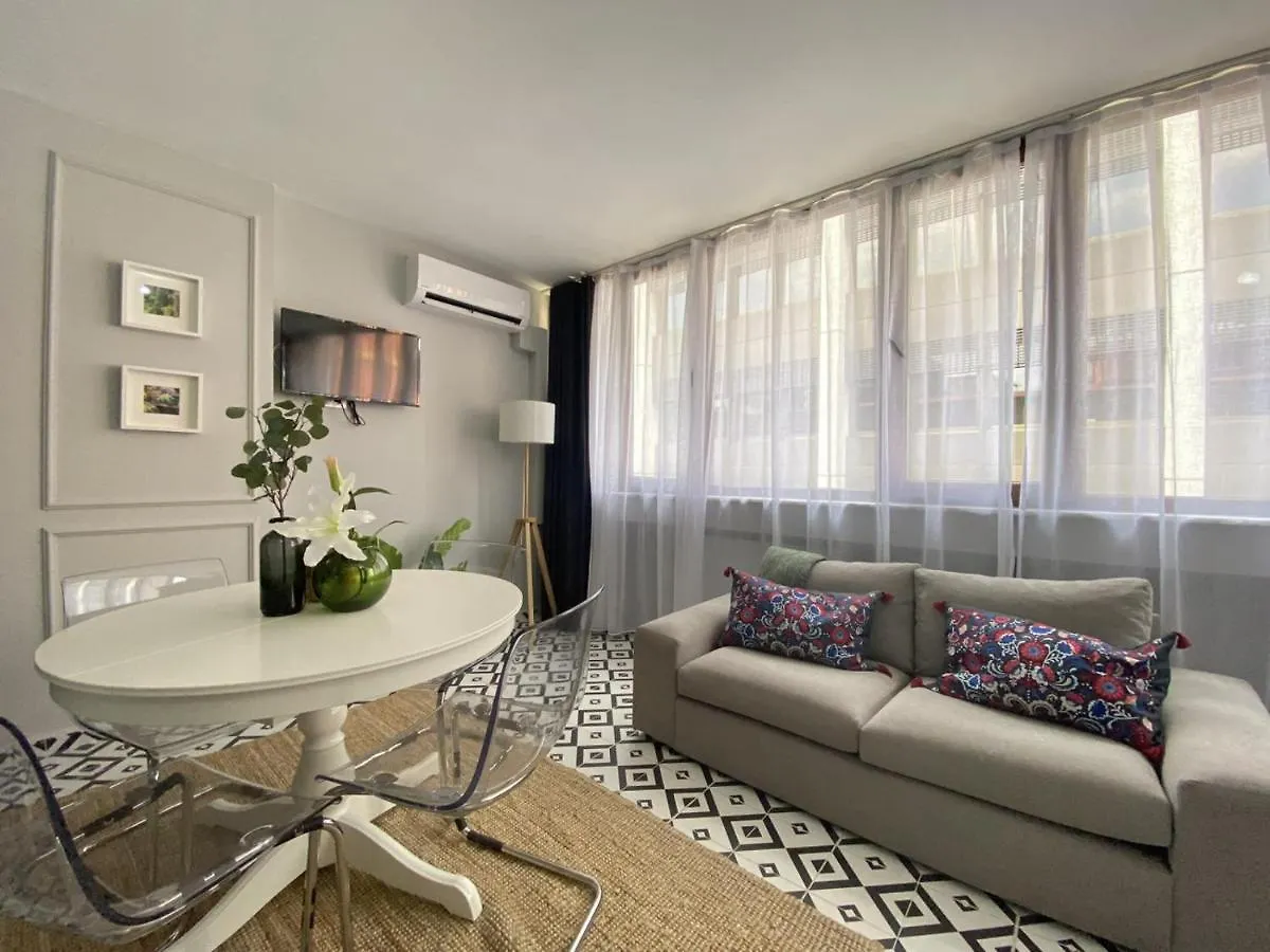 Refreshing And Central Studio Flat In Kabatas Apartment Istanbul